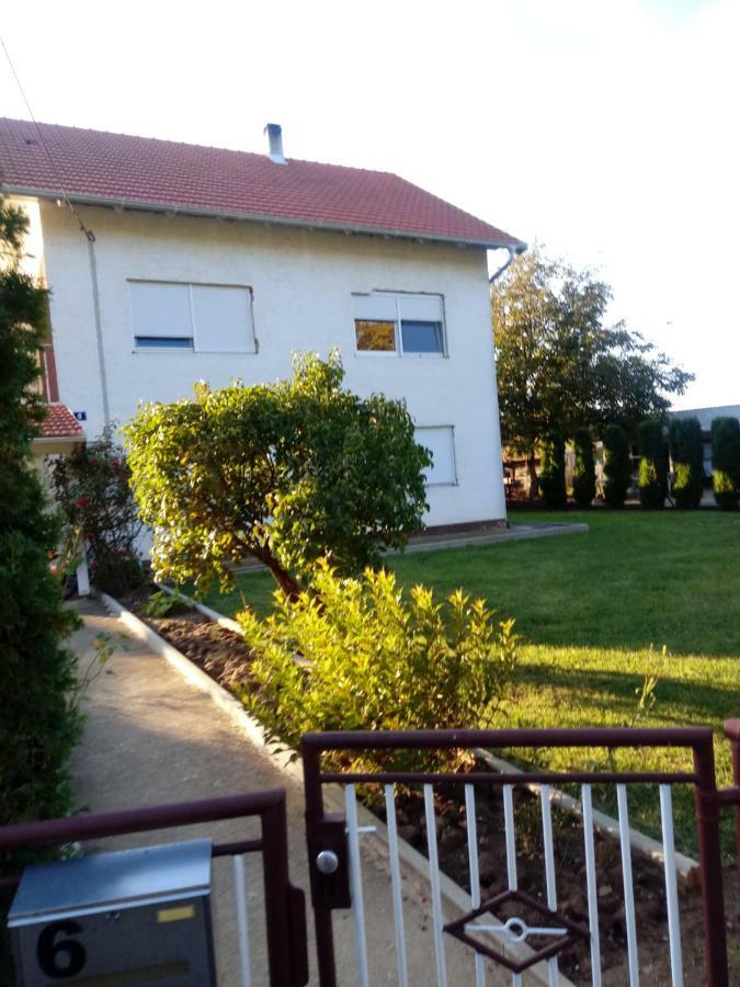 Maja Apartment Velika Gorica Bagian luar foto